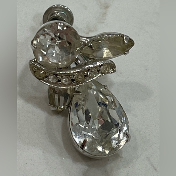 VINTAGE HEAVY CRYSTALS KRAMER NY BROOCH PIN & EARRINGS - Picture 8 of 10